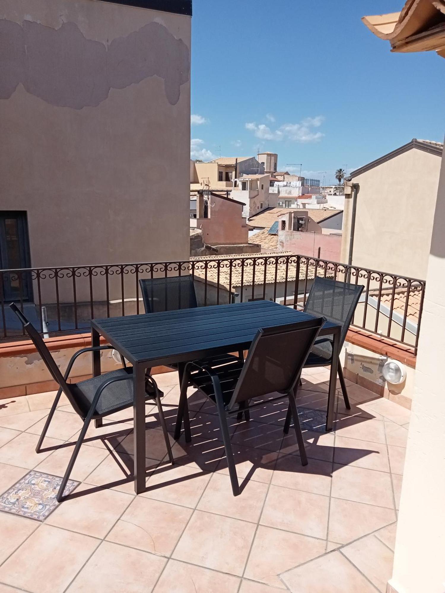 Home Isola Di Luce Syracuse Exterior photo