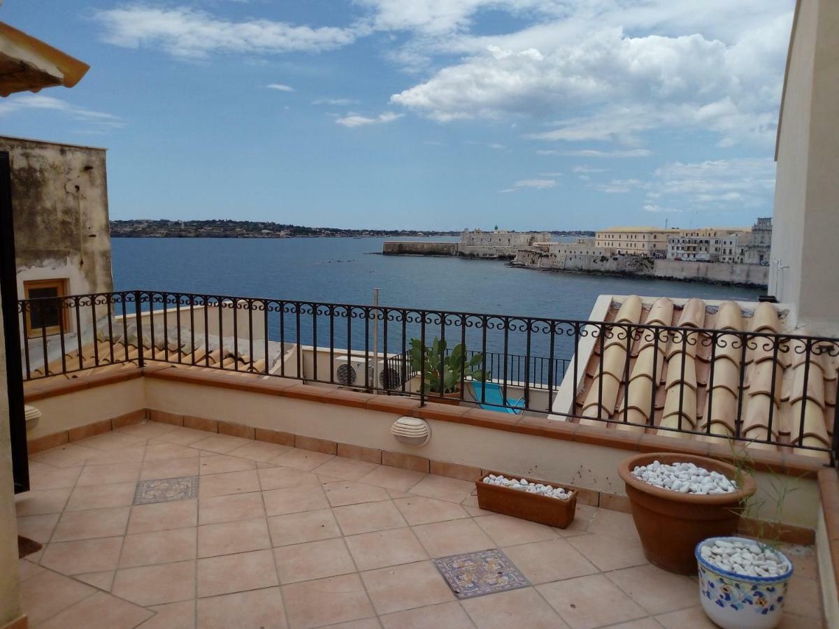 Home Isola Di Luce Syracuse Exterior photo